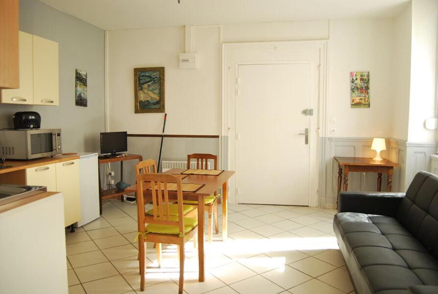 Residence Du Rhone Et Des Thermes Néris-les-Bains Eksteriør bilde